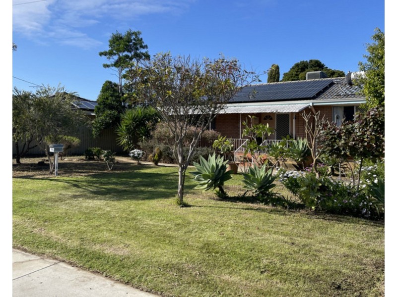 9 Mountain View, Kelmscott WA 6111
