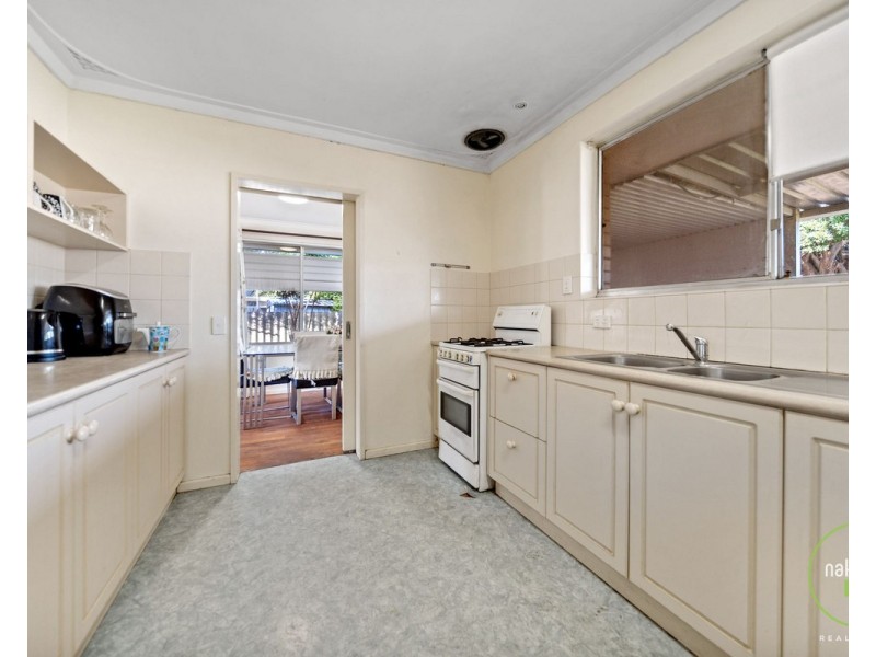 9 Mountain View, Kelmscott WA 6111