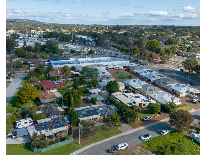 9 Mountain View, Kelmscott WA 6111