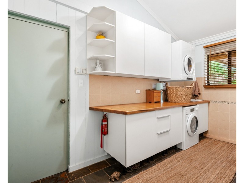 2 Bullockbush Road, Kelmscott WA 6111