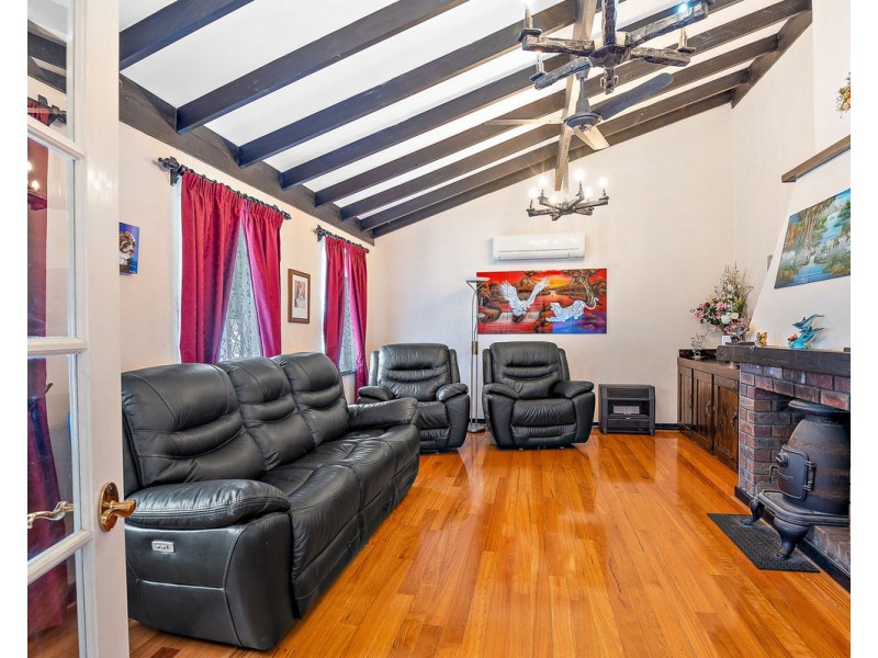 14 Jade Street, Mount Richon WA 6112