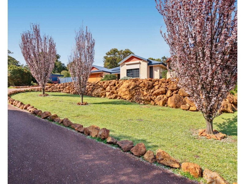 9 Cartland Court, Bedfordale WA 6112