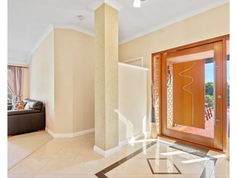 9 Cartland Court, Bedfordale WA 6112