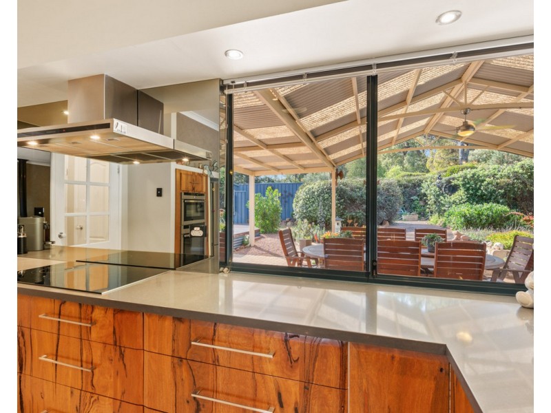 9 Cartland Court, Bedfordale WA 6112