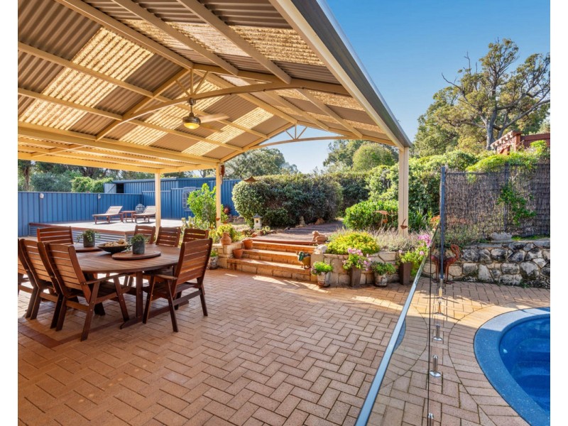 9 Cartland Court, Bedfordale WA 6112