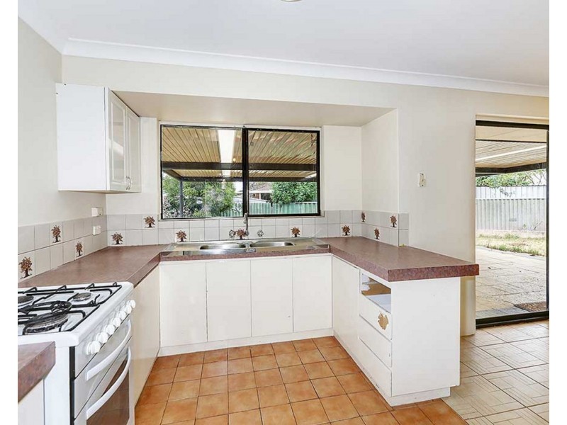 13 Lilika Street, Armadale WA 6112