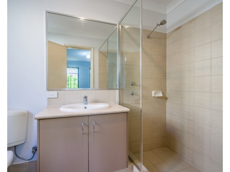 25/91 Lowanna Way, Armadale WA 6112