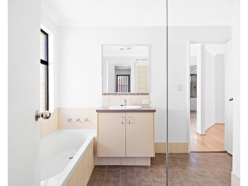 5/59 Third Avenue, Kelmscott WA 6111