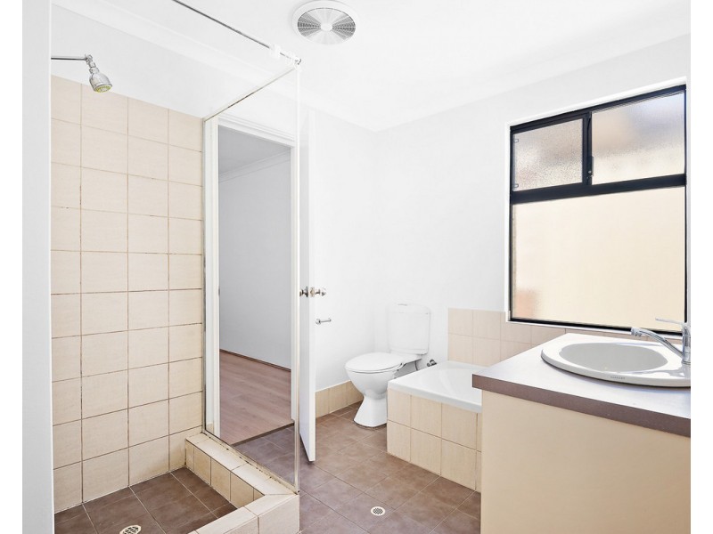 5/59 Third Avenue, Kelmscott WA 6111