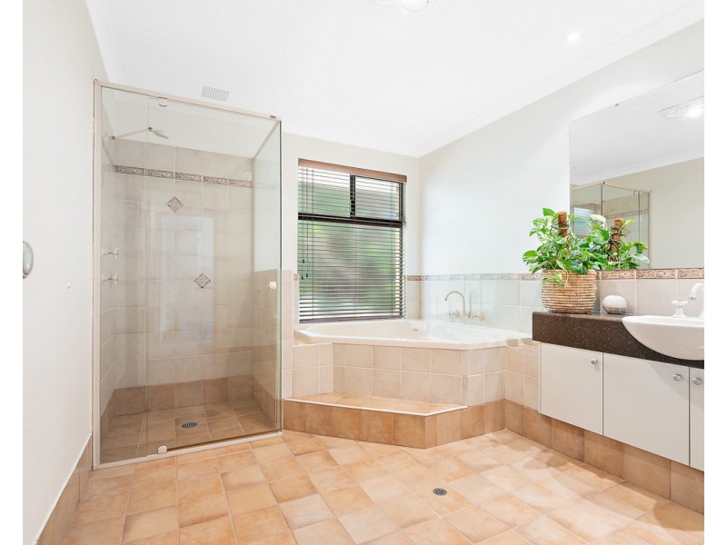 44 Oakhill Drive, Canning Vale WA 6155