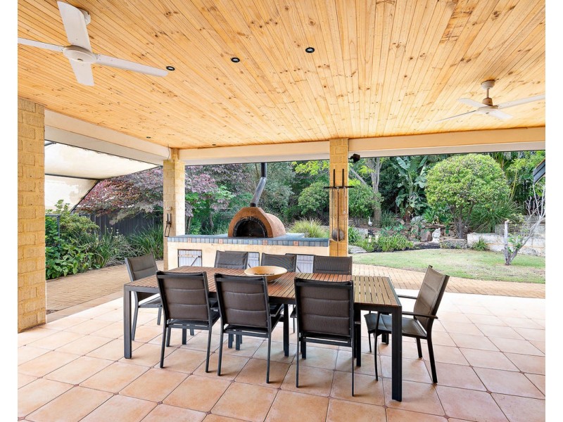 44 Oakhill Drive, Canning Vale WA 6155