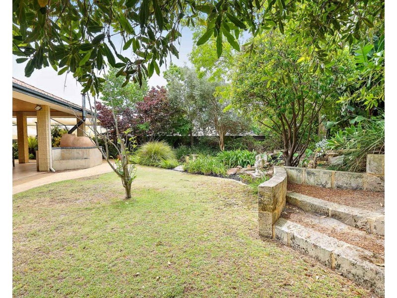 44 Oakhill Drive, Canning Vale WA 6155