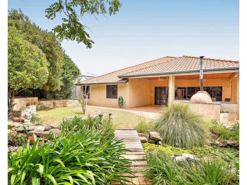 44 Oakhill Drive, Canning Vale WA 6155