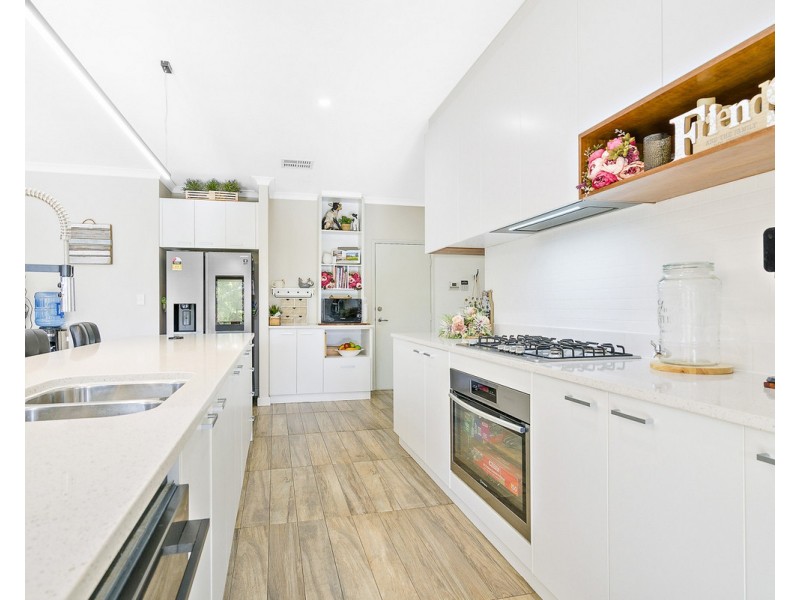 37 Meldrum Loop, Bedfordale WA 6112