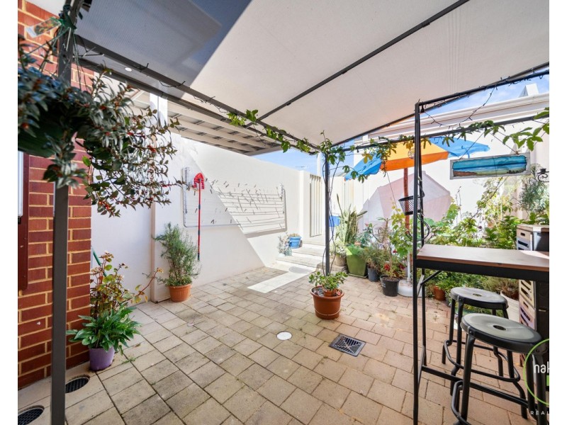 62 Church Avenue, Armadale WA 6112