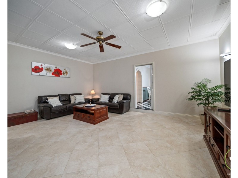 6 Blackburn Street, Maddington WA 6109