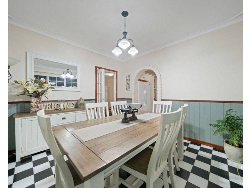 6 Blackburn Street, Maddington WA 6109