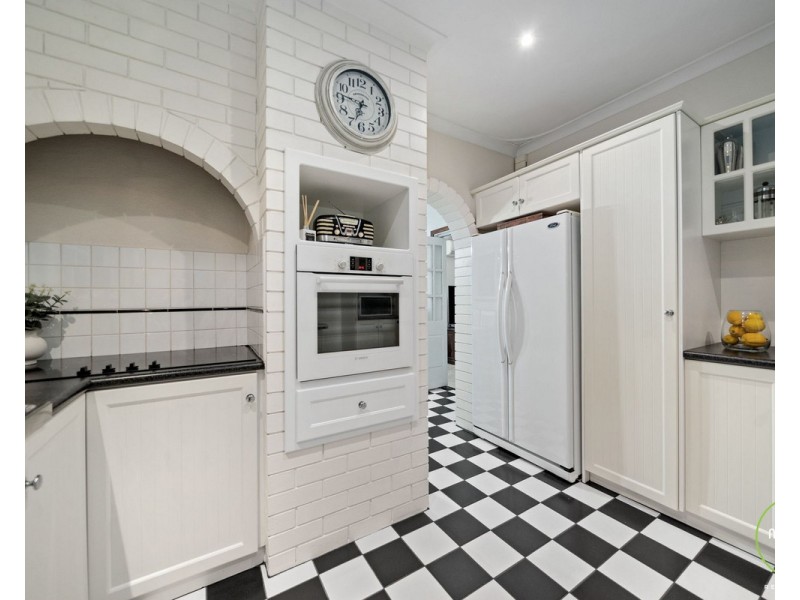 6 Blackburn Street, Maddington WA 6109