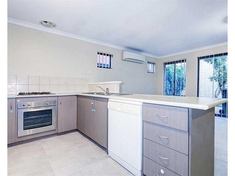 9/65 Little John Road, Armadale WA 6112