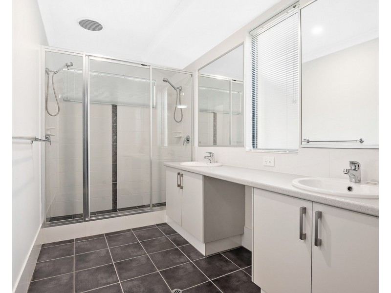 3 Haywire Avenue, Whitby WA 6123