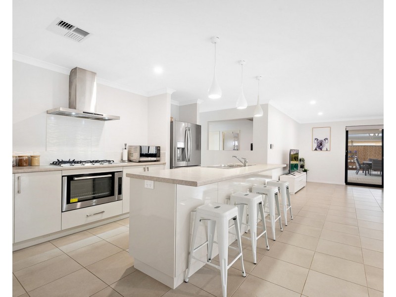 3 Haywire Avenue, Whitby WA 6123