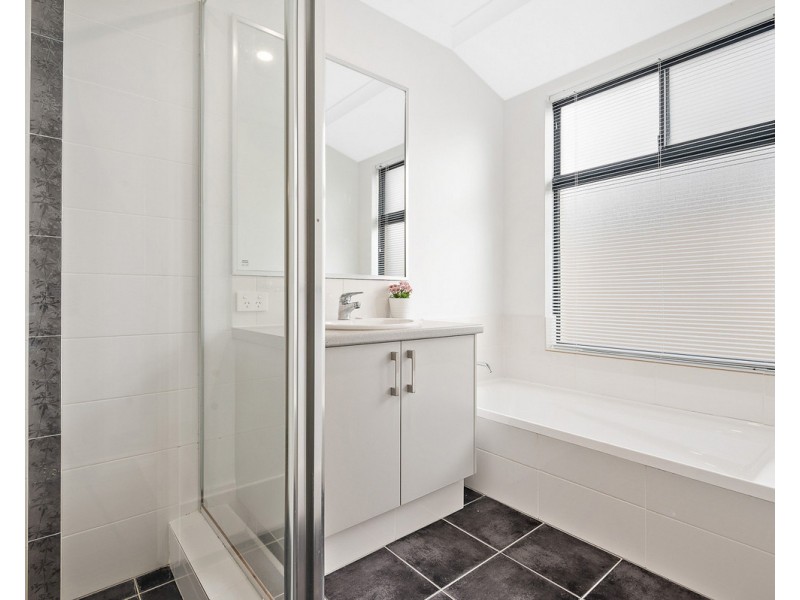 3 Haywire Avenue, Whitby WA 6123