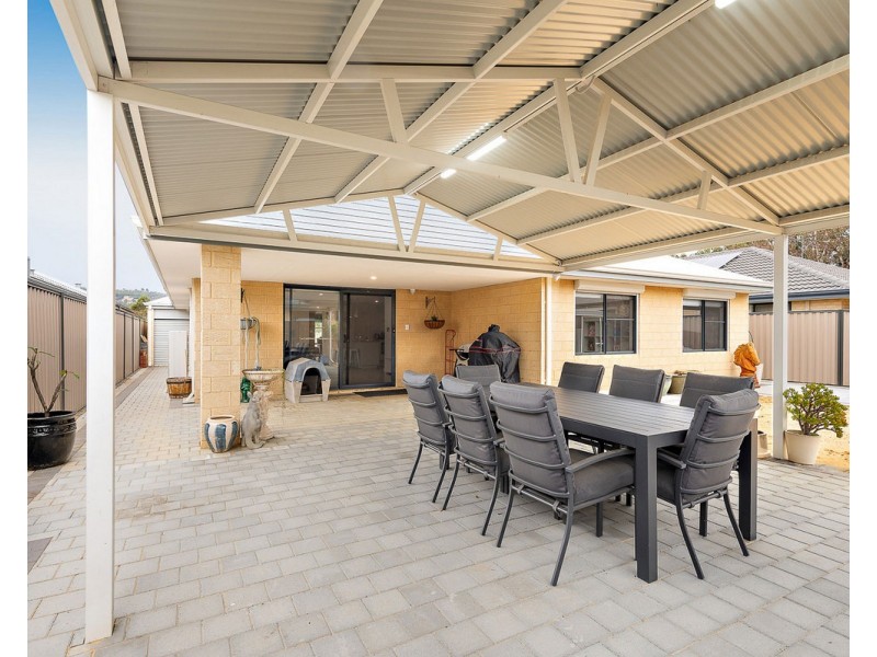 3 Haywire Avenue, Whitby WA 6123
