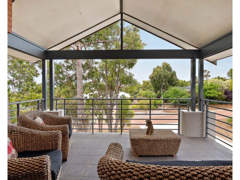 10 Flello Rise, Bedfordale WA 6112