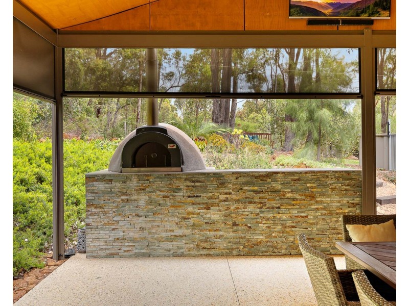 10 Flello Rise, Bedfordale WA 6112