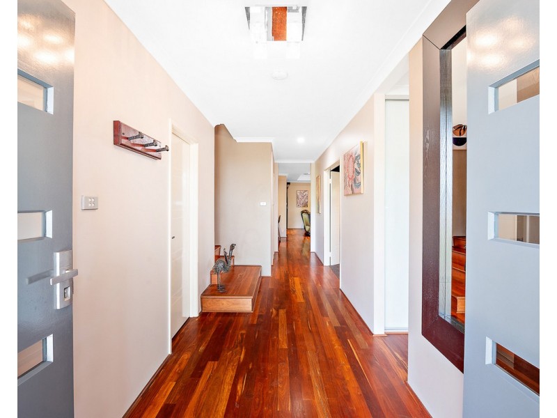 10 Flello Rise, Bedfordale WA 6112