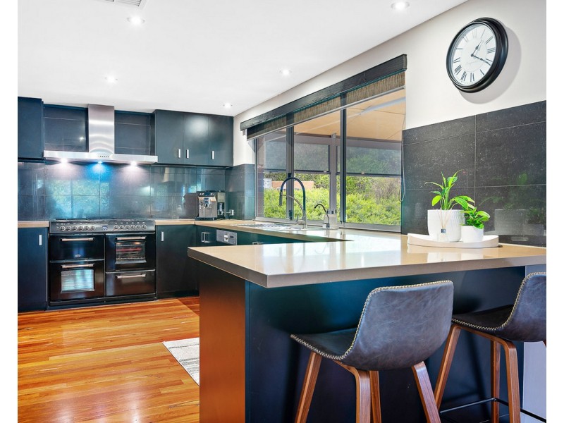 10 Flello Rise, Bedfordale WA 6112