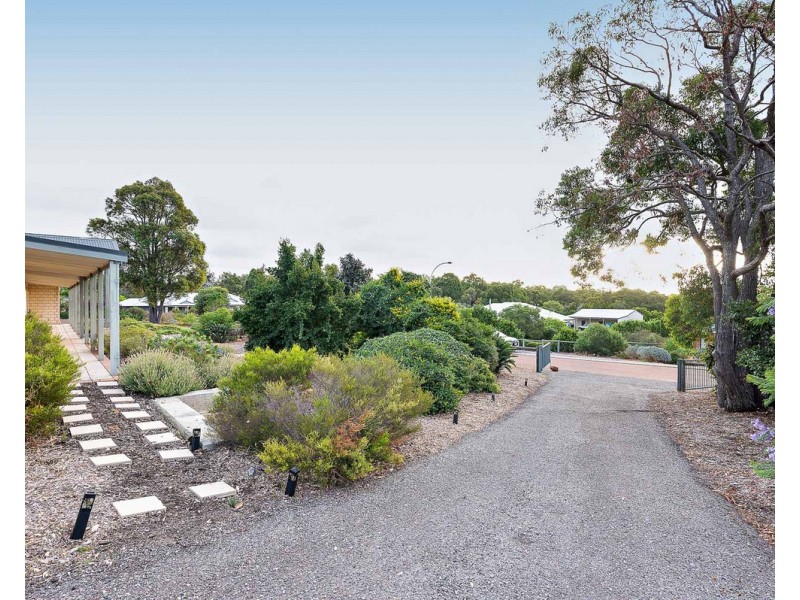 26 Oban Loop, Bedfordale WA 6112