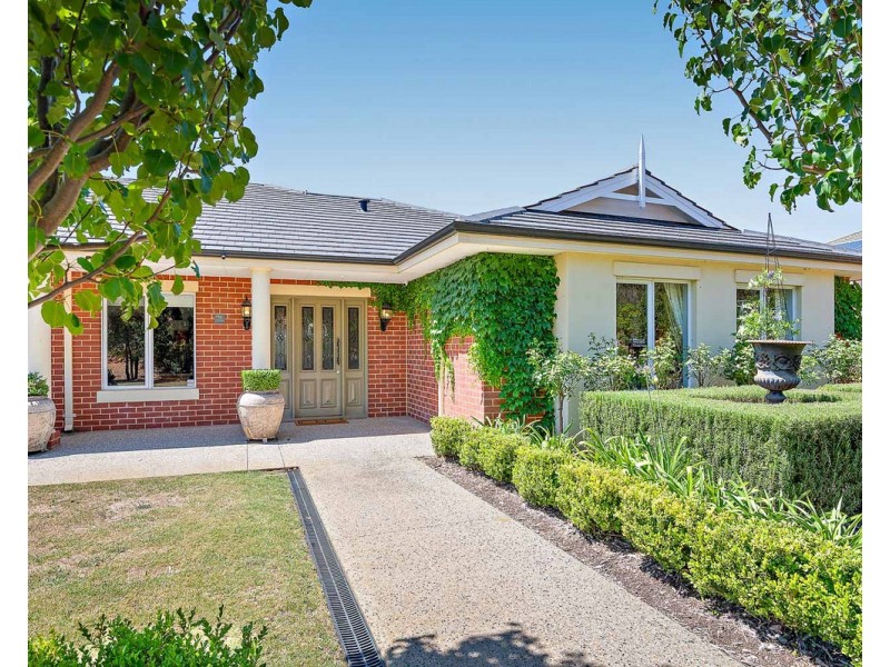 28 Observation Circle, Bedfordale WA 6112