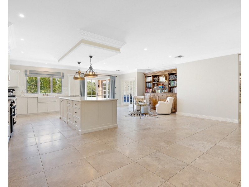 28 Observation Circle, Bedfordale WA 6112