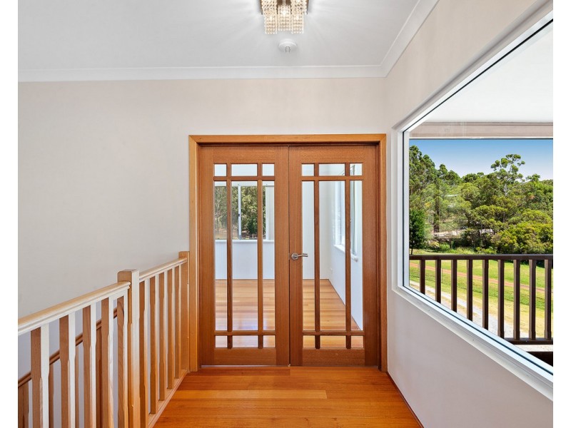 16 Vincent Lookout, Bedfordale WA 6112