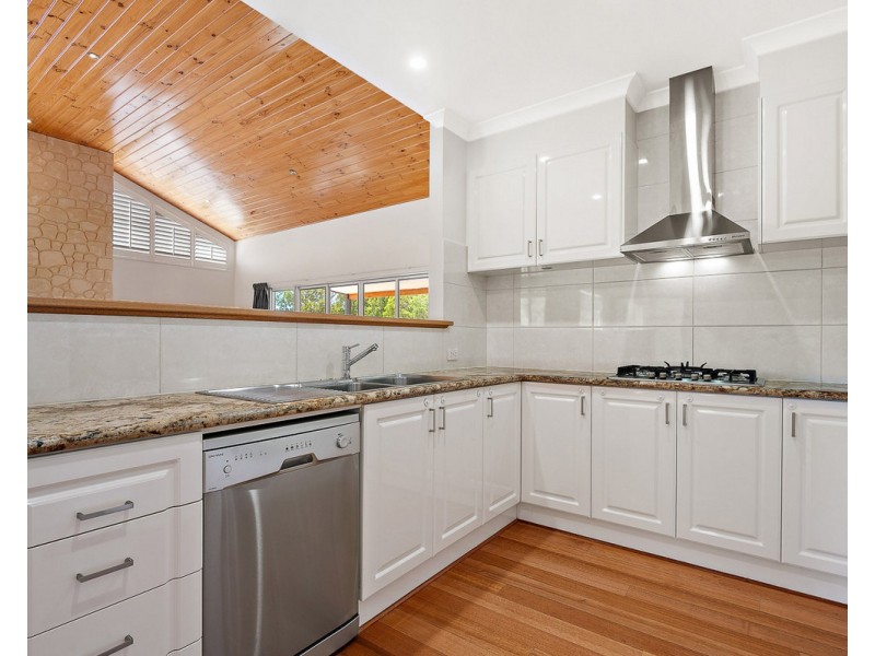 16 Vincent Lookout, Bedfordale WA 6112