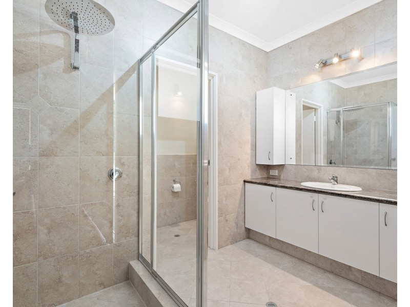 16 Vincent Lookout, Bedfordale WA 6112