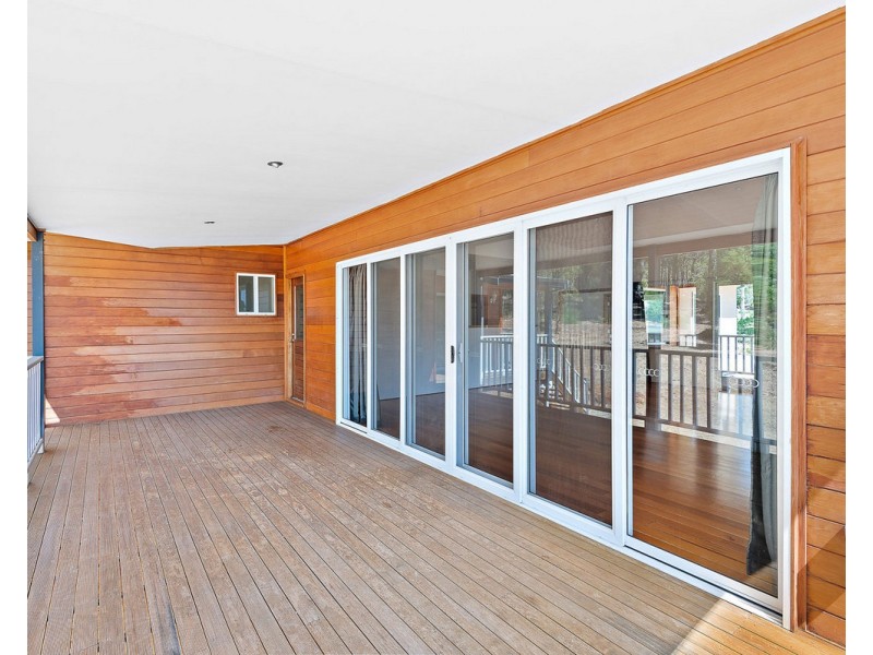 16 Vincent Lookout, Bedfordale WA 6112
