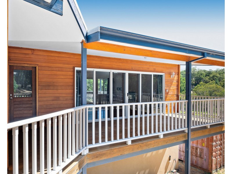 16 Vincent Lookout, Bedfordale WA 6112