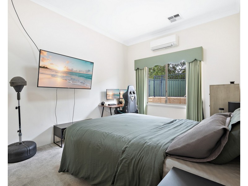 8 Kimber Rise, Bedfordale WA 6112