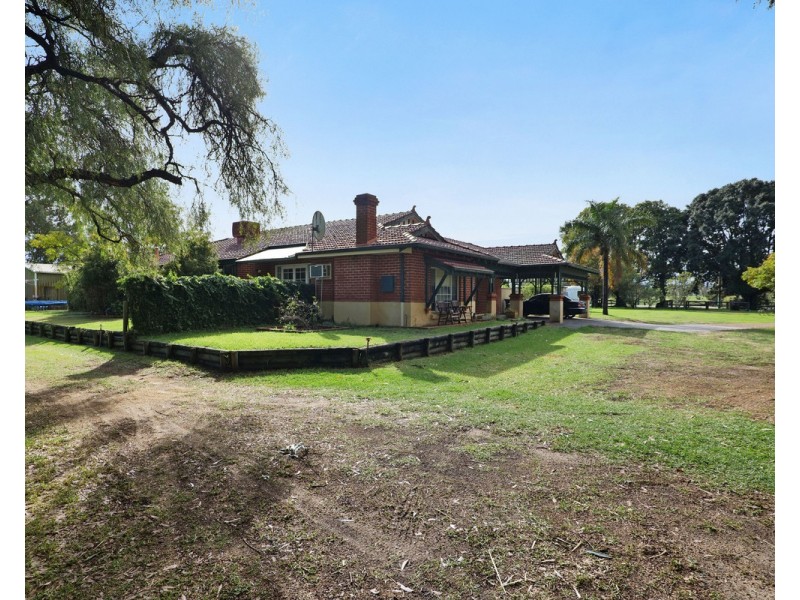 269 Eleventh Road, Hilbert WA 6112