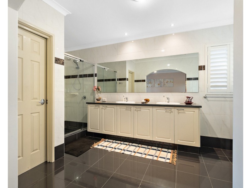 7 Sewell Street, Bedfordale WA 6112