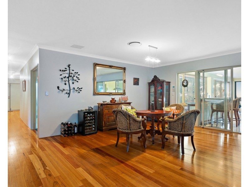 7 Sewell Street, Bedfordale WA 6112