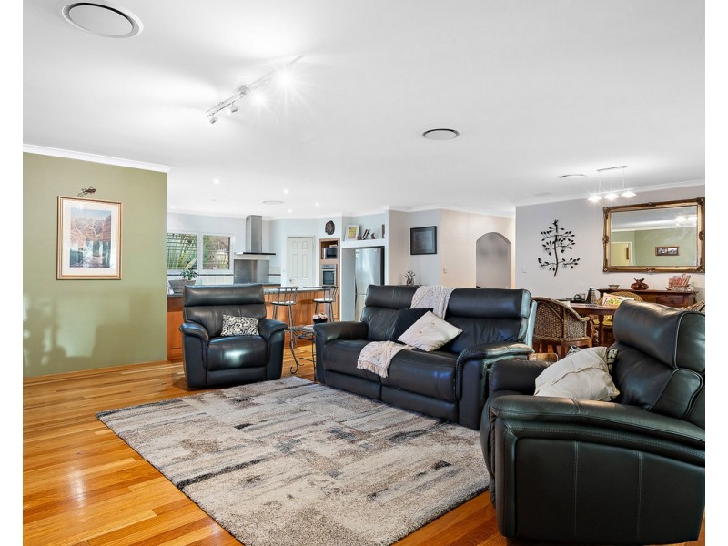 7 Sewell Street, Bedfordale WA 6112