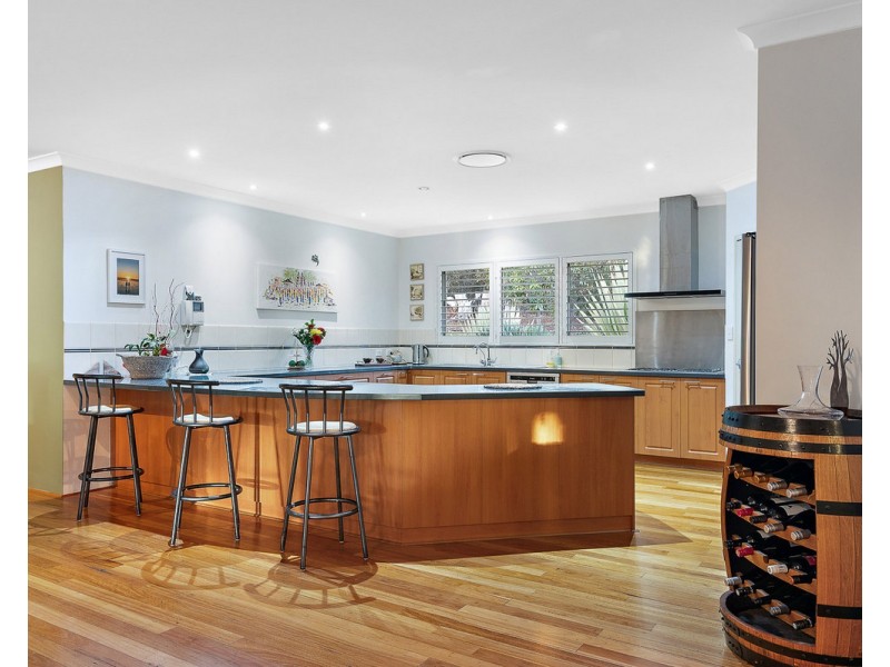 7 Sewell Street, Bedfordale WA 6112