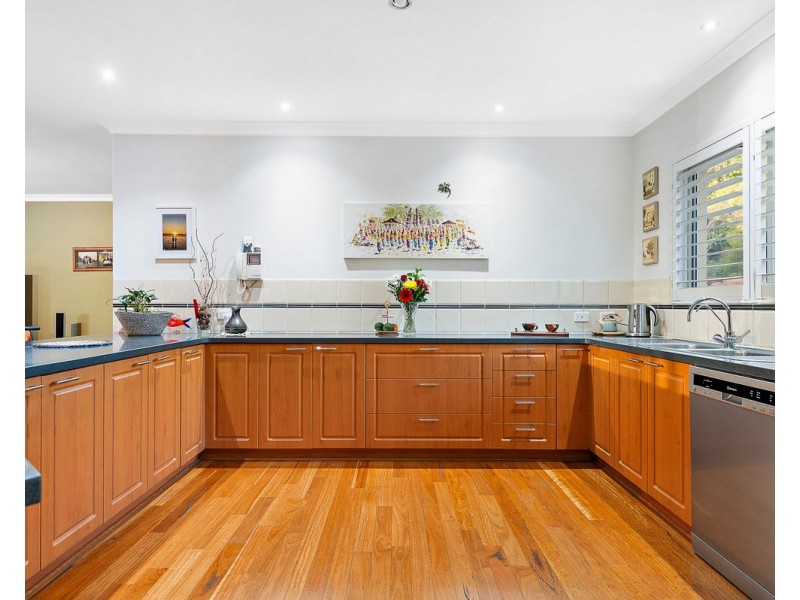 7 Sewell Street, Bedfordale WA 6112