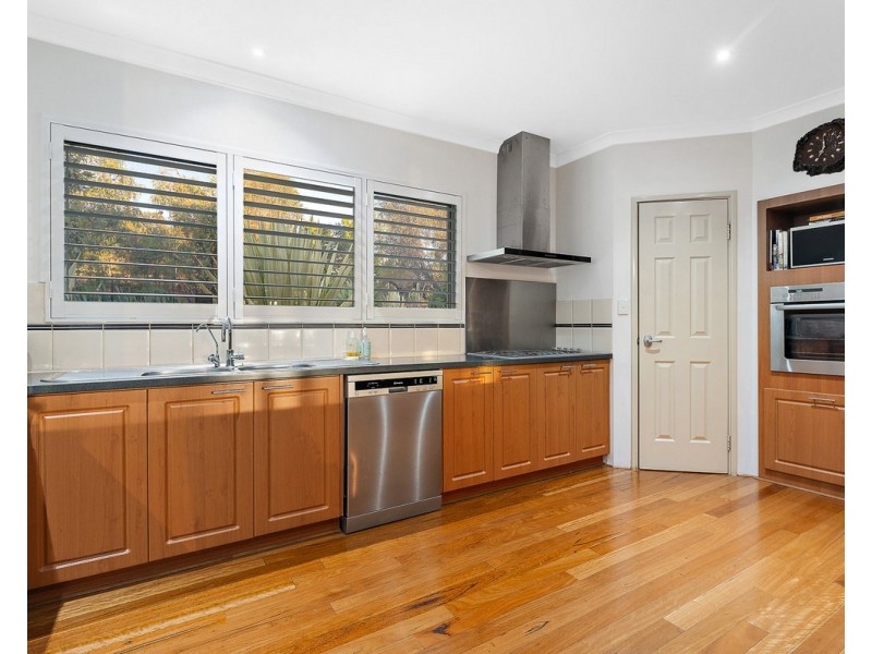 7 Sewell Street, Bedfordale WA 6112