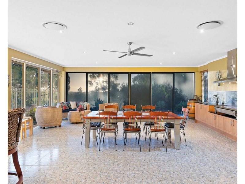 7 Sewell Street, Bedfordale WA 6112