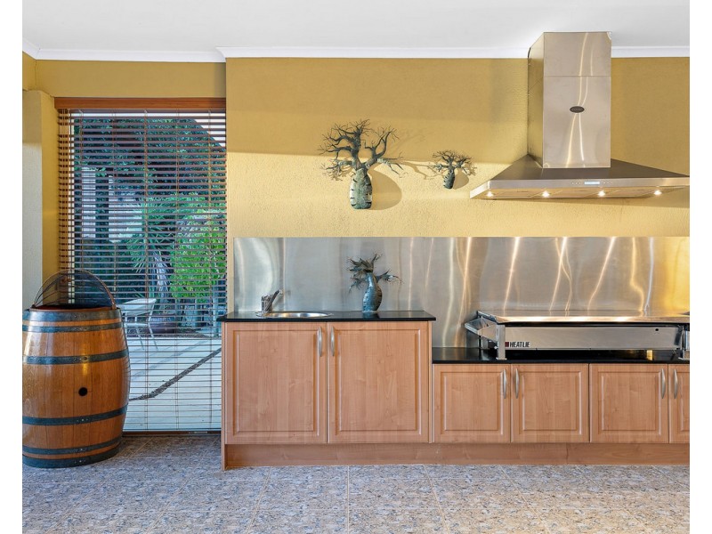 7 Sewell Street, Bedfordale WA 6112