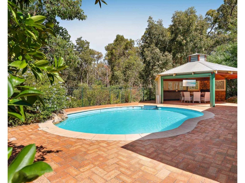 53 Versteeg Grove, Martin WA 6110